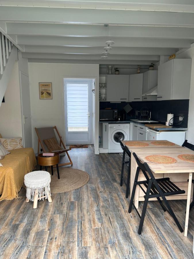 פורנישי Villa En Bord De Mer מראה חיצוני תמונה